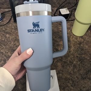 Chambray Stanley 40oz tumbler